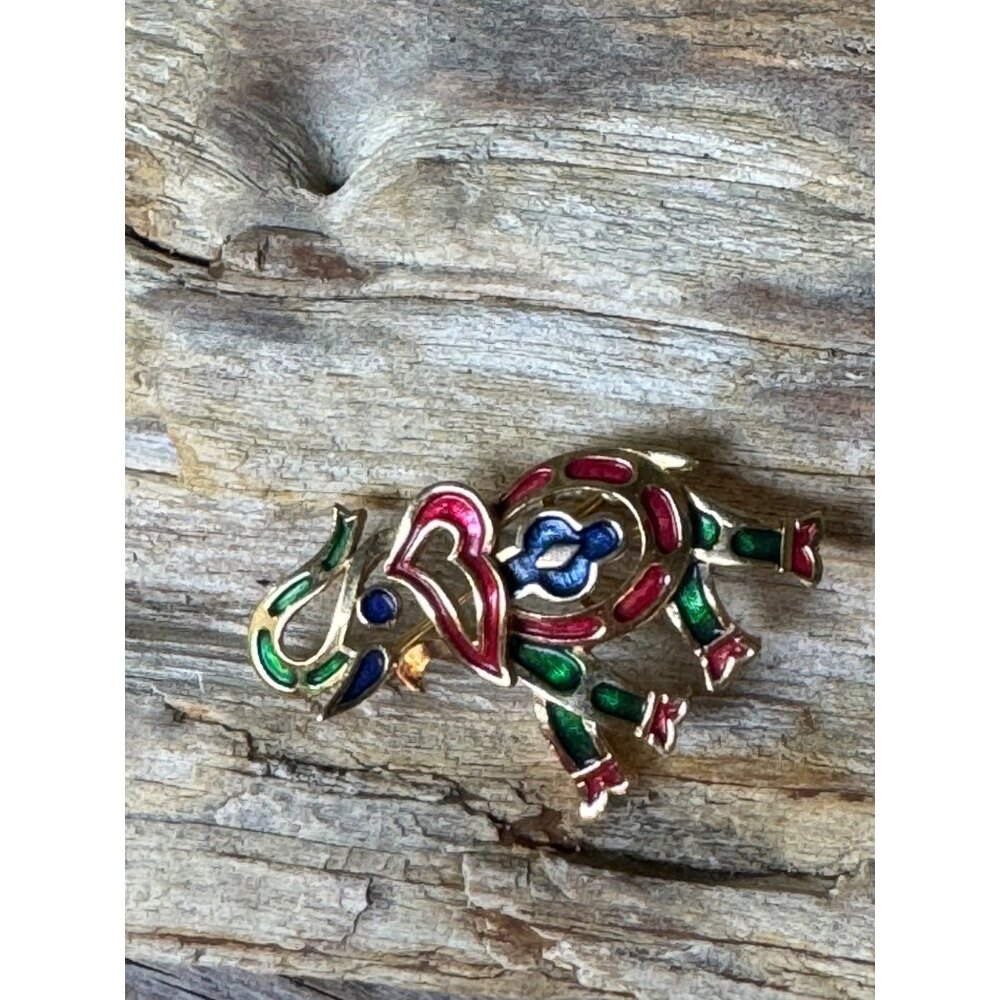Vintage Crown Trifari Elephant Brooch Gold Tone Enamel Red Green Blue Pin 1.5” - Picture 6 of 7